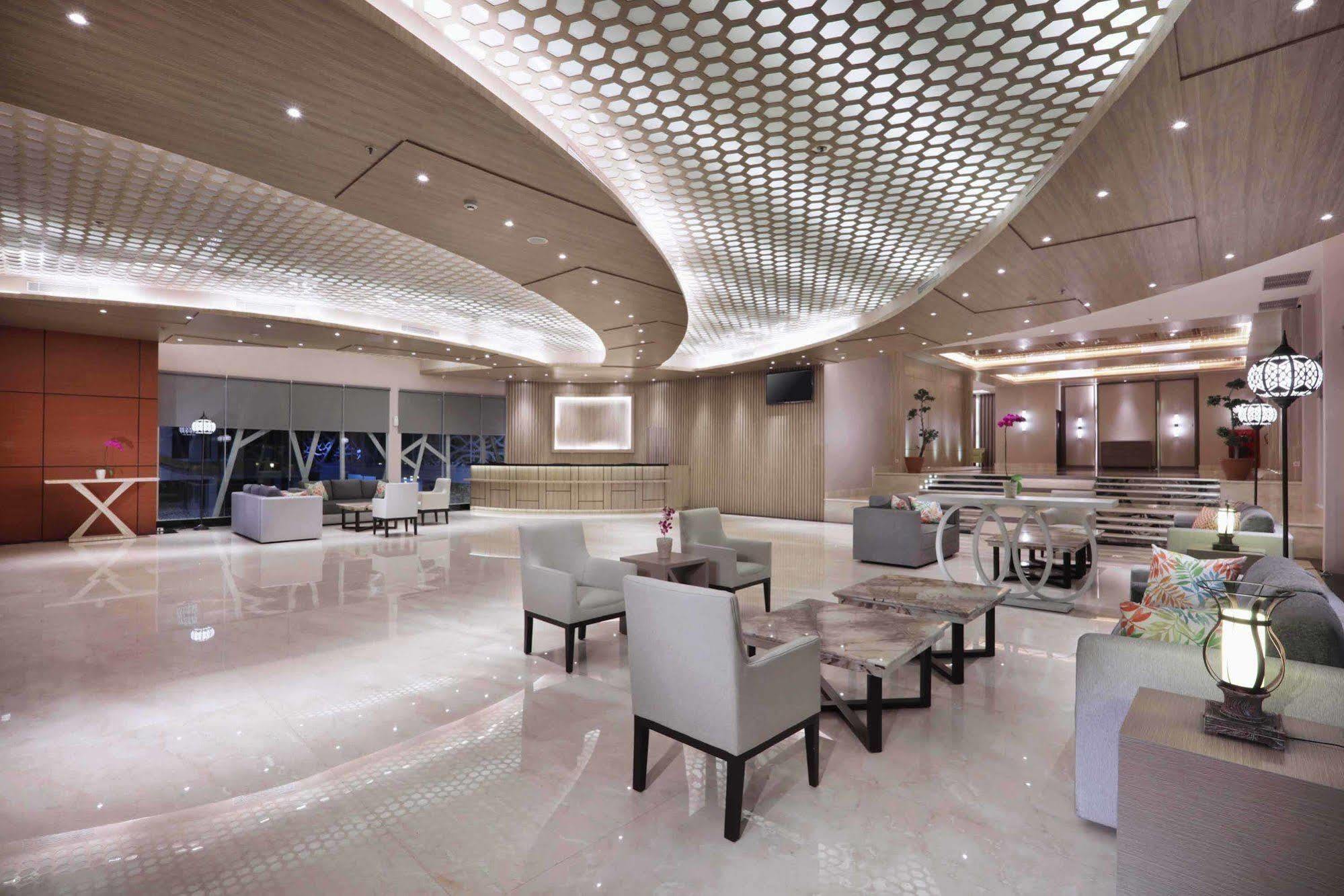 Harper Perintis By Aston Hotel Makassar Luaran gambar